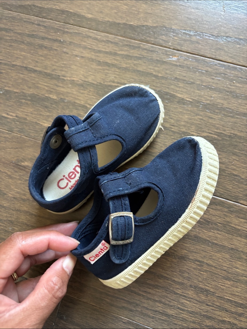 Cienta Navy Canvas Mary Jane t-strap Shoes - Picture 2 of 5